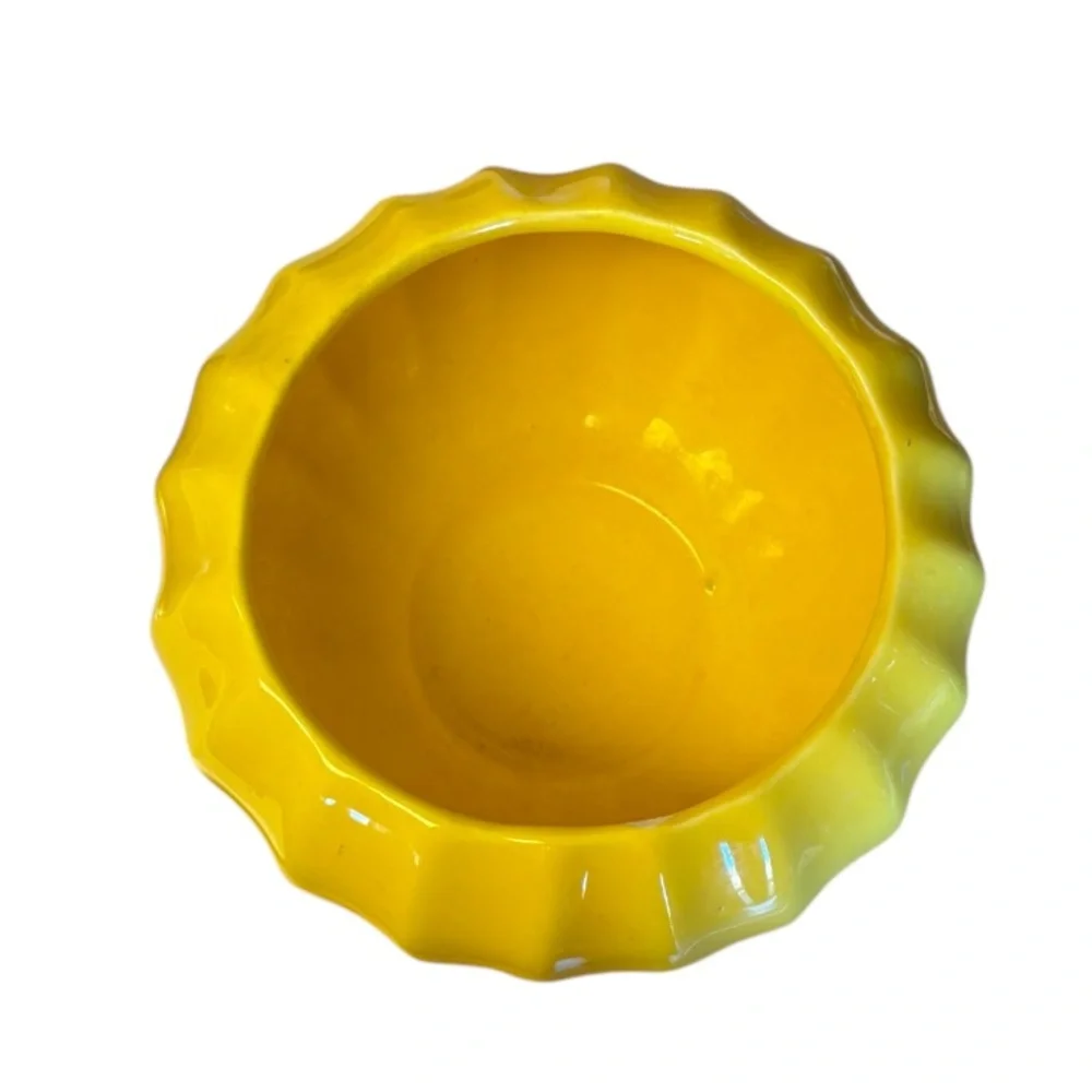 Bright Yellow Glazed Ceramic Planter. - Picture 4 of 6